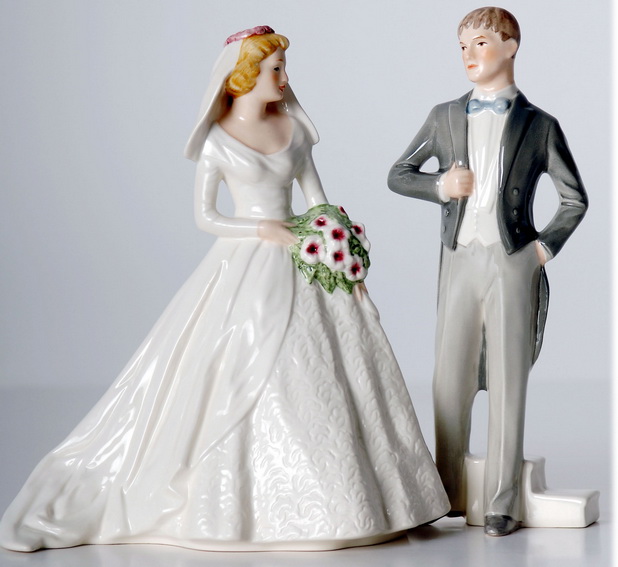 vintage-wedding-cake-topper-1